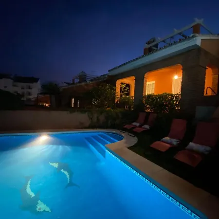 With Heated Private Pool, Sea View& Turkish Sauna *