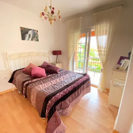 With Heated Private Pool, Sea View& Turkish Sauna Benalmadena