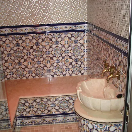 With Heated Private Pool, Sea View& Turkish Sauna Benalmadena